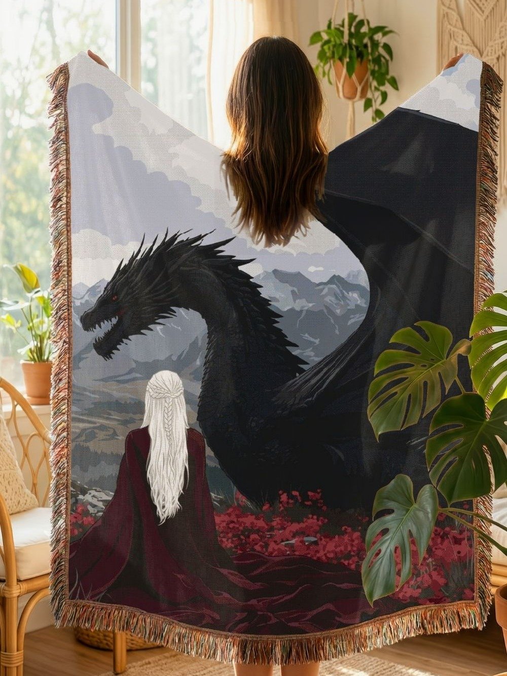 Mother of Dragons: Khaleesi and Drogon Woven Blanket product image (5)
