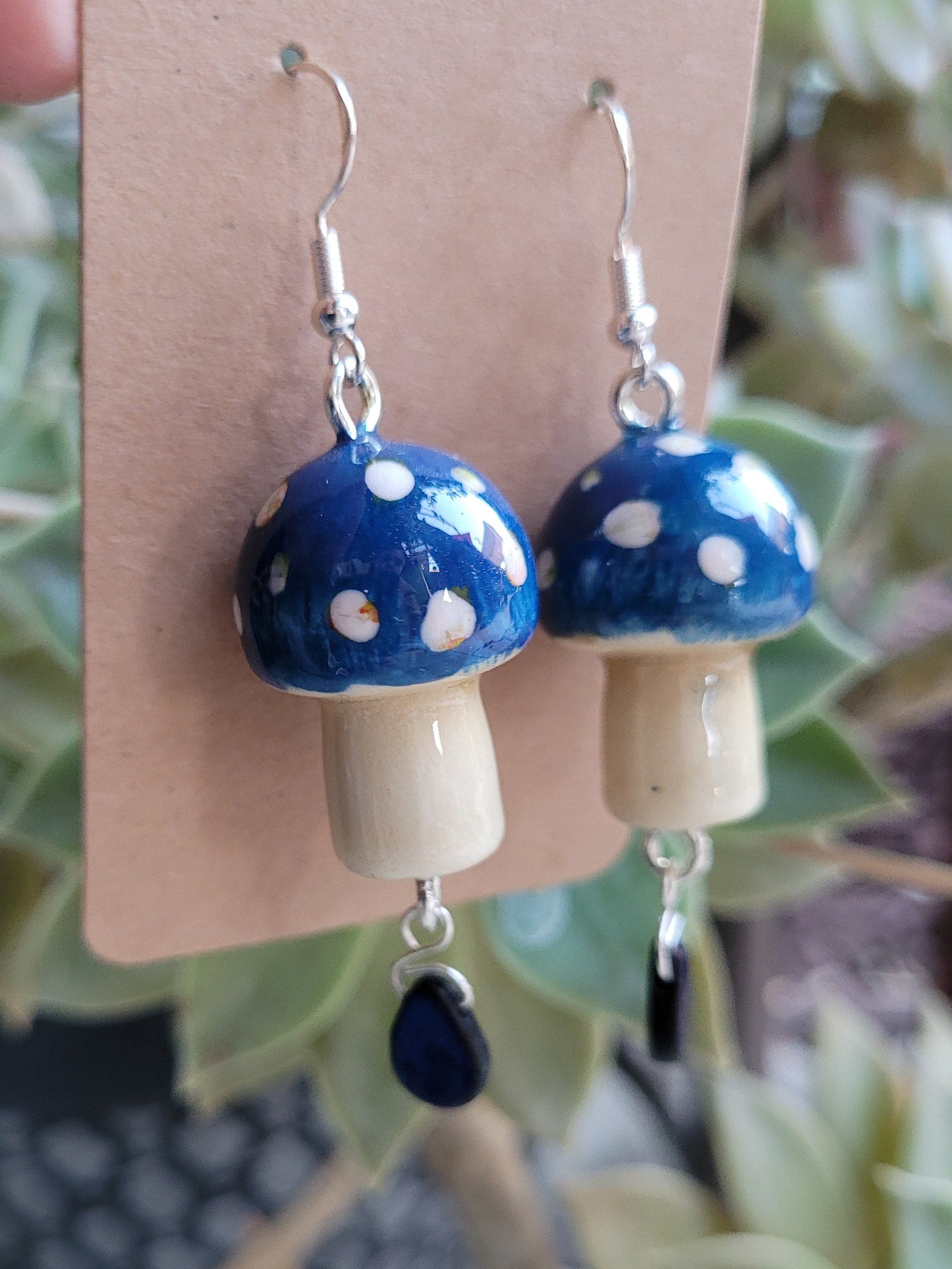 ultramarine mushroom product image (2)