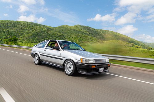 Nothing like a 4-car rolling session. From the high-revving AE86 Levin and FD RX-7 to the timeless soul of the Classic Mini a...