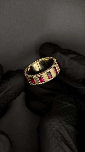 Phoenix's custom-made yellow gold and ruby wedding band. Congratulations to you and Rochelle on your special day! 🥂💍

#custom...