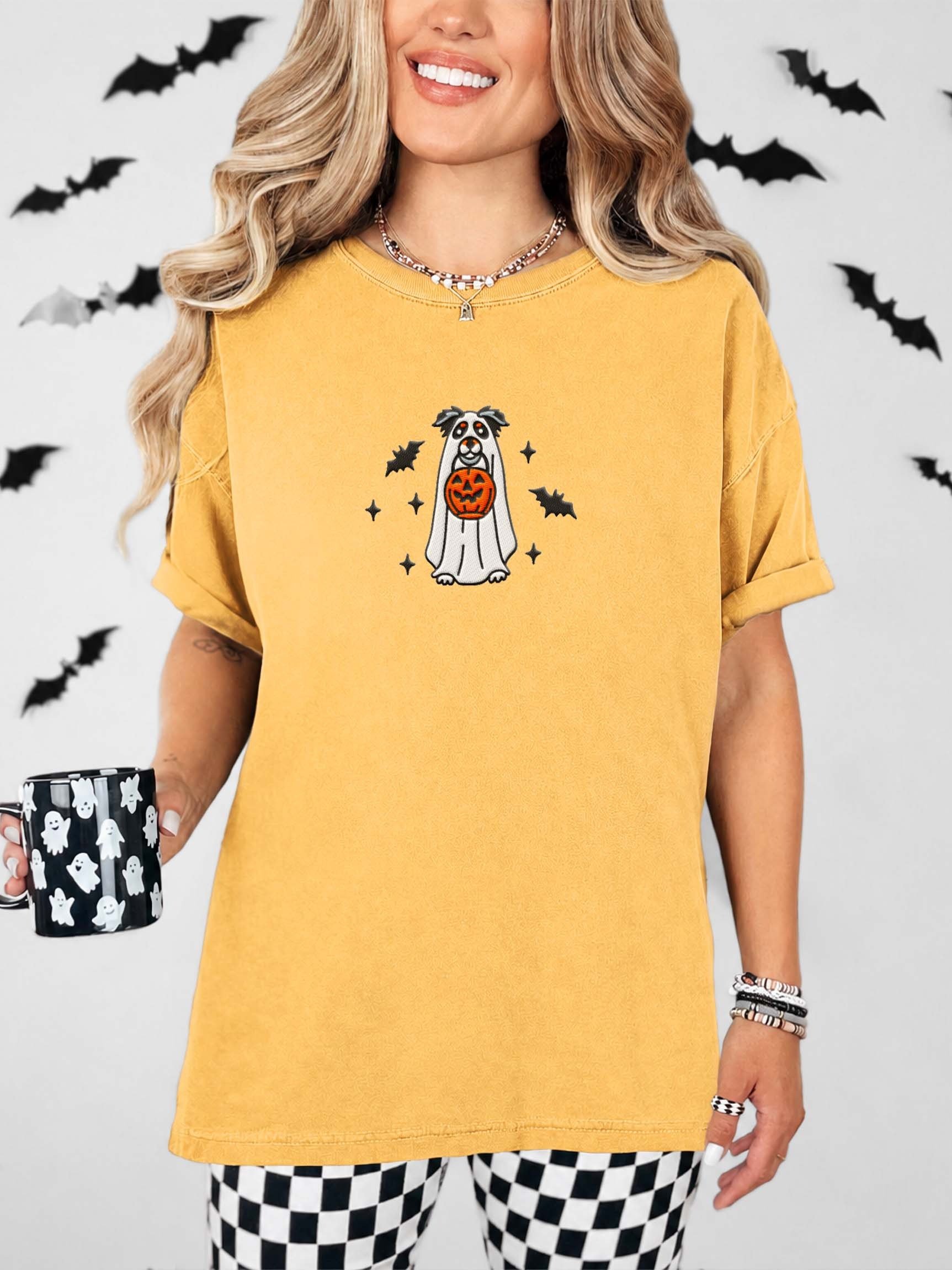 Halloween Australian Shepherd(Tricolor) Embroidered T-Shirt product image (2)