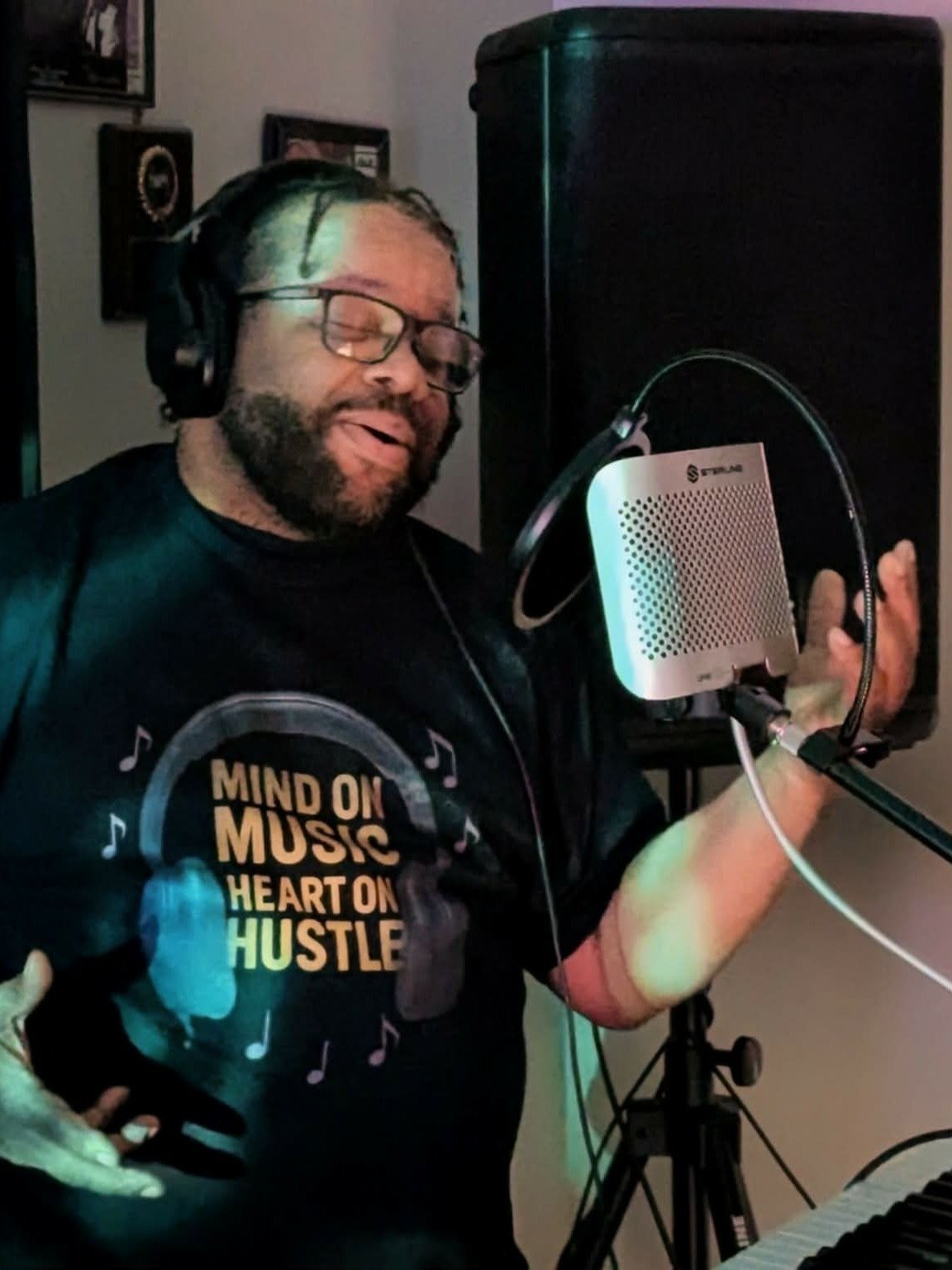 Mind On Music T-Shirt product image (30)