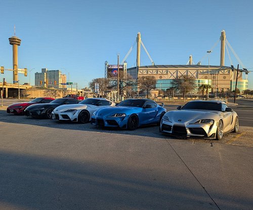 Pre-meet before @slowsundaymotorclub