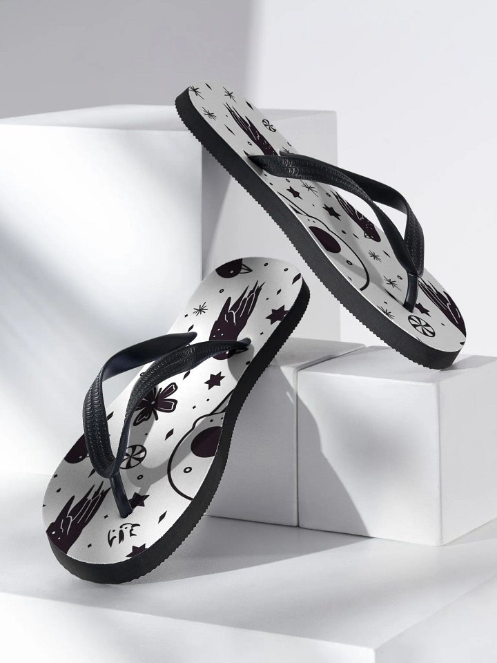 Flip-Flops – Large skull, crows, and doodles 💀🐦🖍️ product image (2)