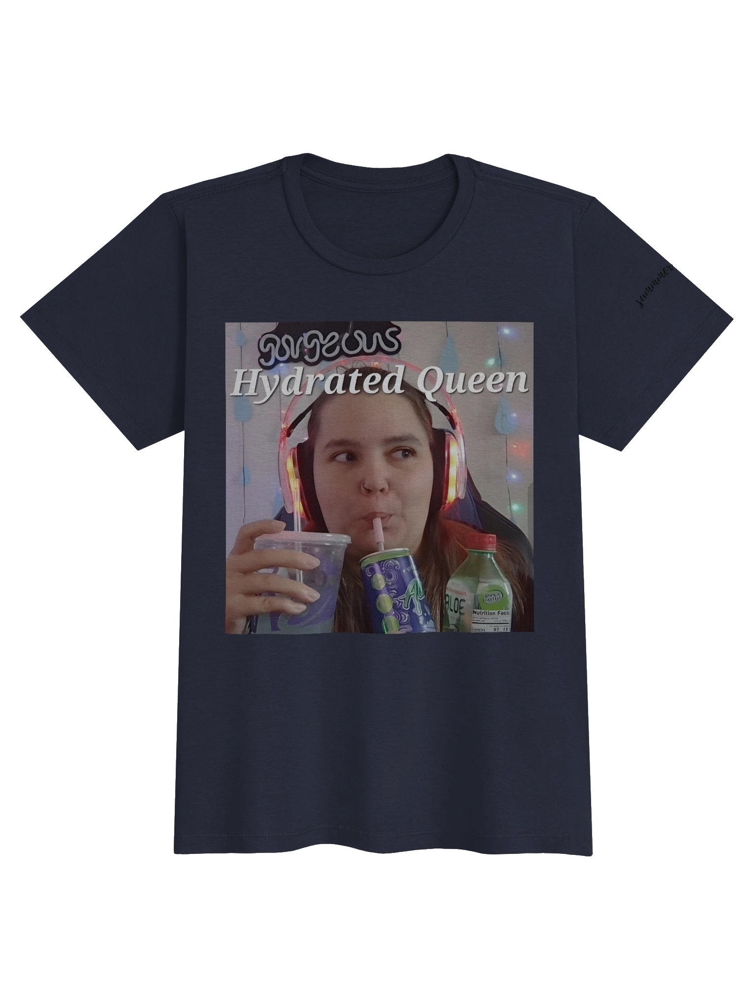 Hydrated Queen Shirt product image (2)