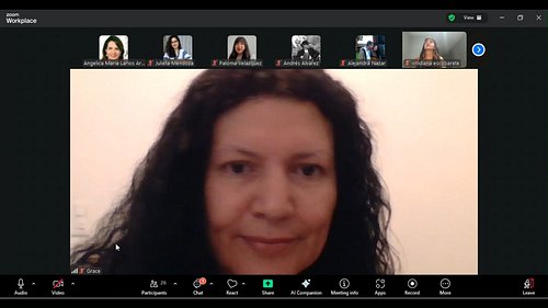 Cerramos esta charla con una sesión de preguntas y respuestas sobre liderazgo, dirección de proyectos y desarrollo profesiona...