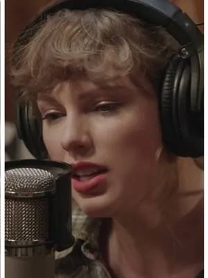First Time Listing To Folklore The Long Pond Studio Sessions  #taylorswift #swiftie #folklore #disney #fyp 
