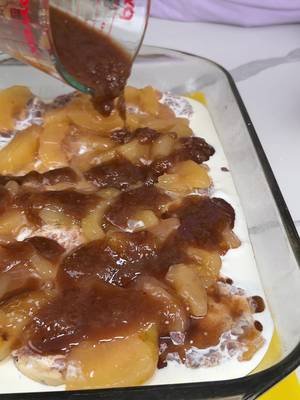 Cinnamon roll apple casserole #easyrecipe #fyp #breakfast #brunch 
