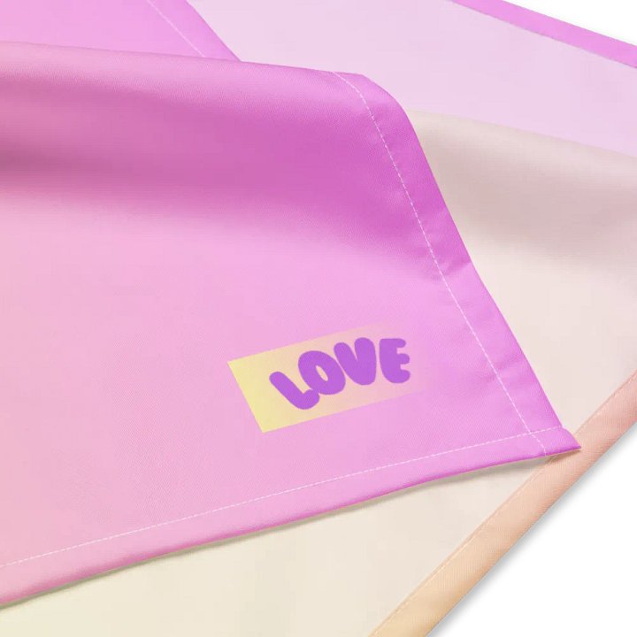 Bandana LOVE product image (4)