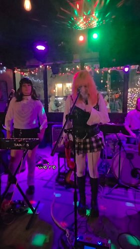 tiny scumpop band core 🔥✨

caught in action by natasharainphotography 💕

#shyfriend #indiemusic #queermusic #girlypop #concert