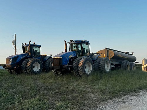 The duos back in action  #newholland #Farm #agriculture #farmerwoody