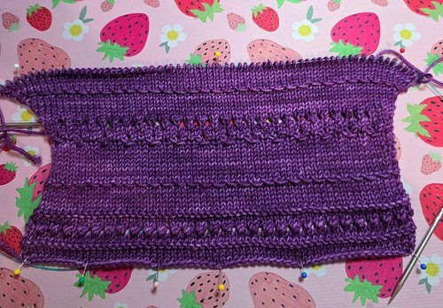 The details!! 

Pattern - Sour Candy Top by @kutovakika 
Yarn - Marshmallow Select Dk - Colorway in Amethyst by @mountaintopyarn