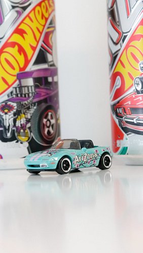 Got a sick gift from @drinkarizona and @hotwheelsofficial , and I just had to see how fast it was on the track! 

#hotwheels ...