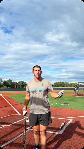 If I don’t hit a home run you get $100
MUST BE FOLLOWING
#baseball #homerun #viral #fyp