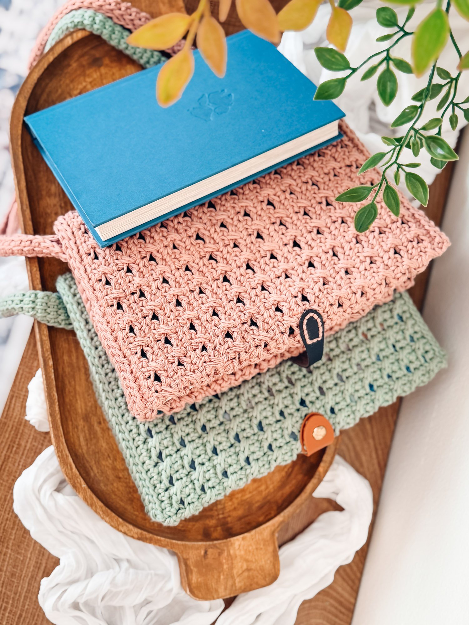 Reed Crossover Stitch Crochet Book Cover product image (4)