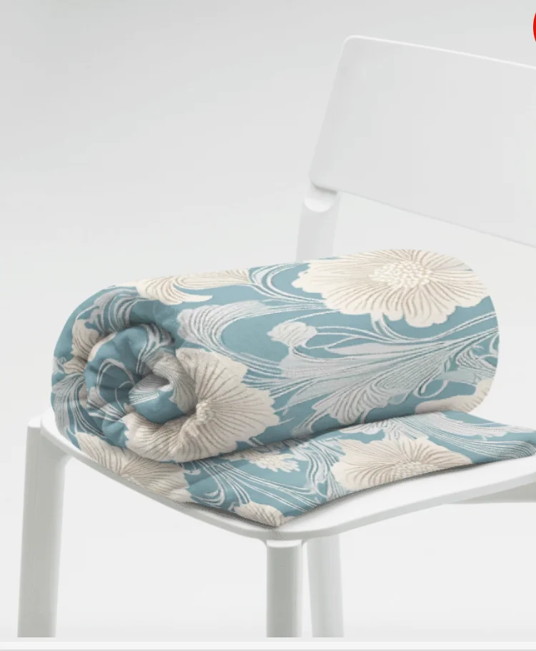 Elegant Floral Reverie Throw Blanket product image (5)