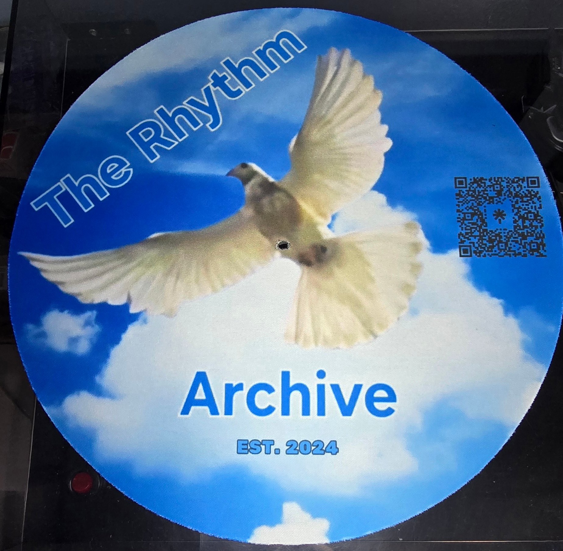 "Flying Bird" Slipmat - Rubber Vinyl Mat product image (1)