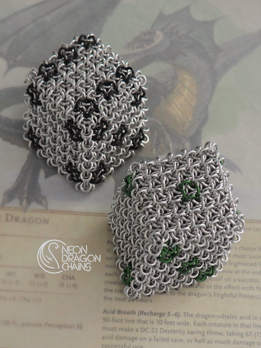 Chainmaille Jelly Cube Dice / Aluminum Version product image (1)