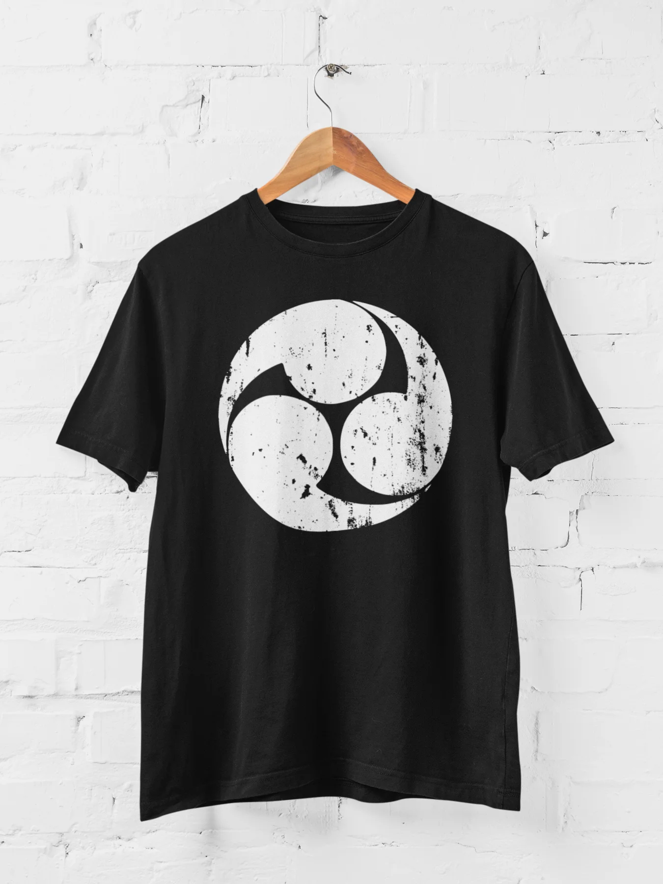 Mitsudomoe mon Premium Soft Tee product image (1)