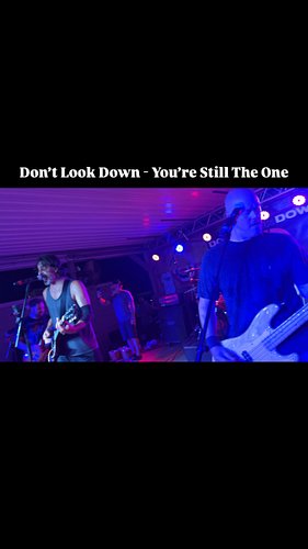 OMG what can I say about this experience?? @dontlookdown_official was one of the first bands I heard that got me into the gen...