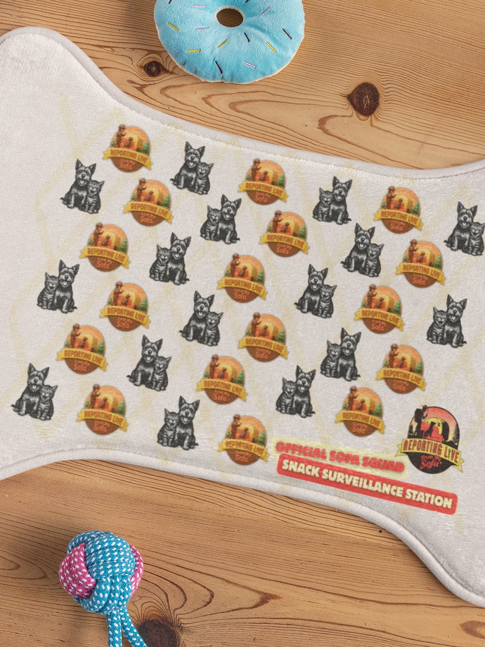 Snack Surveillance Dog and Cat Feeding Mat product image (5)