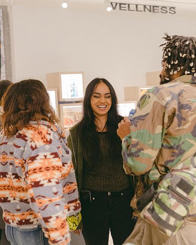 Wellness & laughter with my friends at @highway.cannabis 💛💙 
Big up to @fruitandflower and @hazy_la for bringing the LA canna...