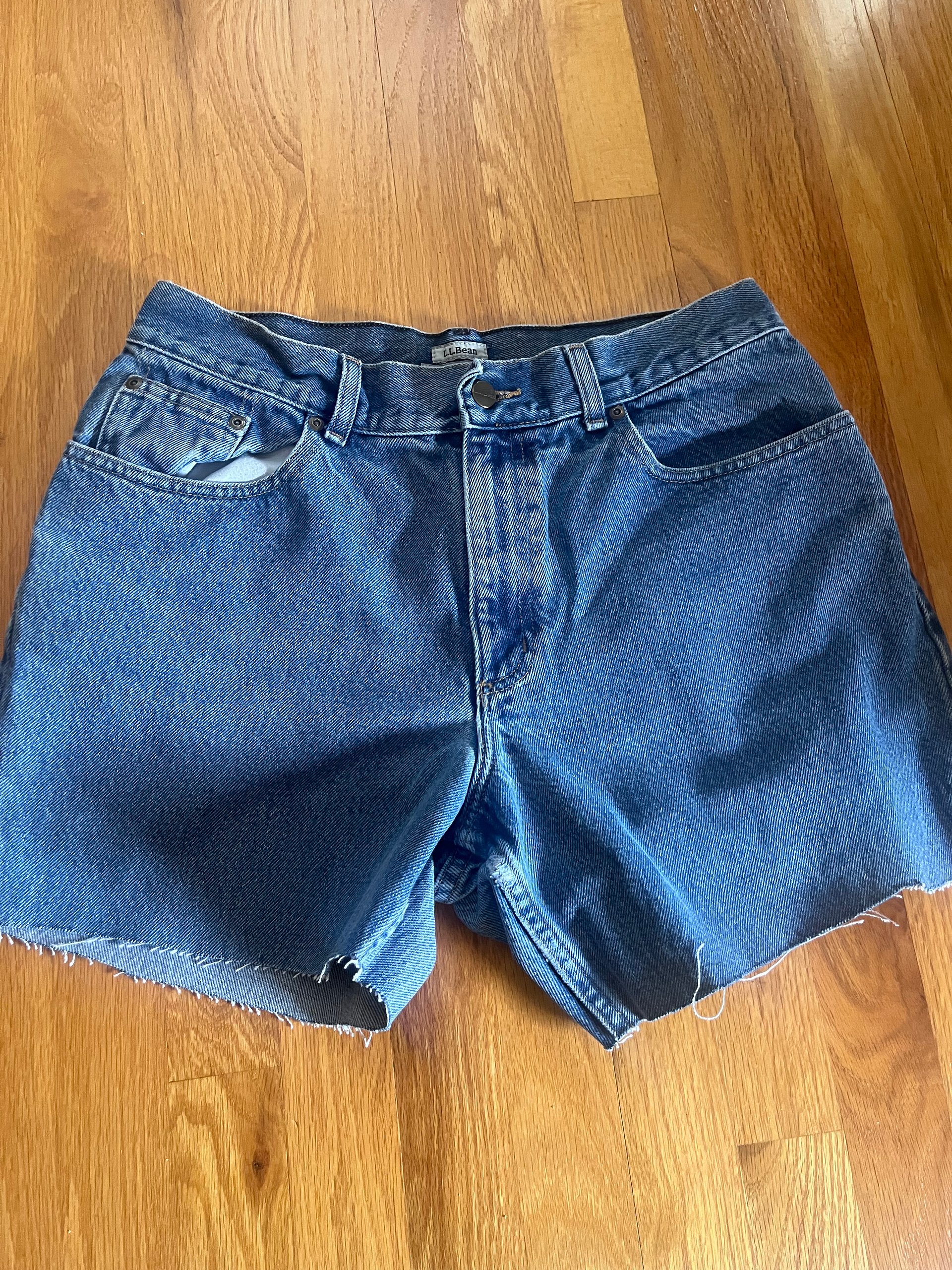 420 Shorts / Size 12 product image (4)