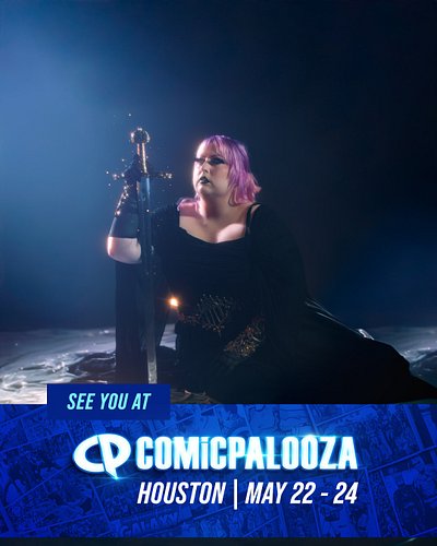 Just a week away from @houstoncomicpalooza! I can't wait to be in my hometown for a con (for once!). 

Even though I won't be...