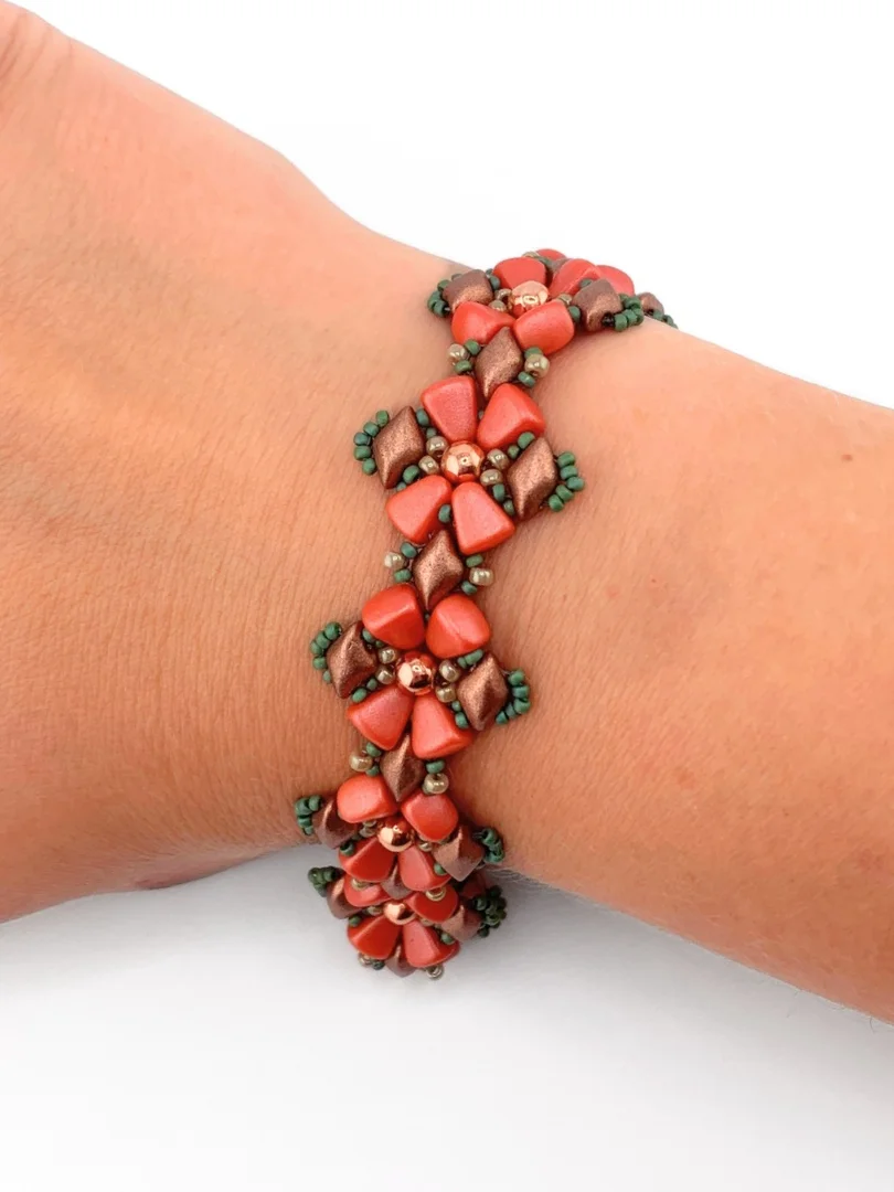 Cresting Ridge Beaded Bracelet - Red/Copper product image (3)