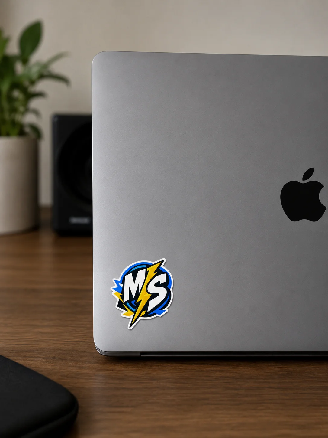 MattSimplified Circle Logo Sticker product image (2)