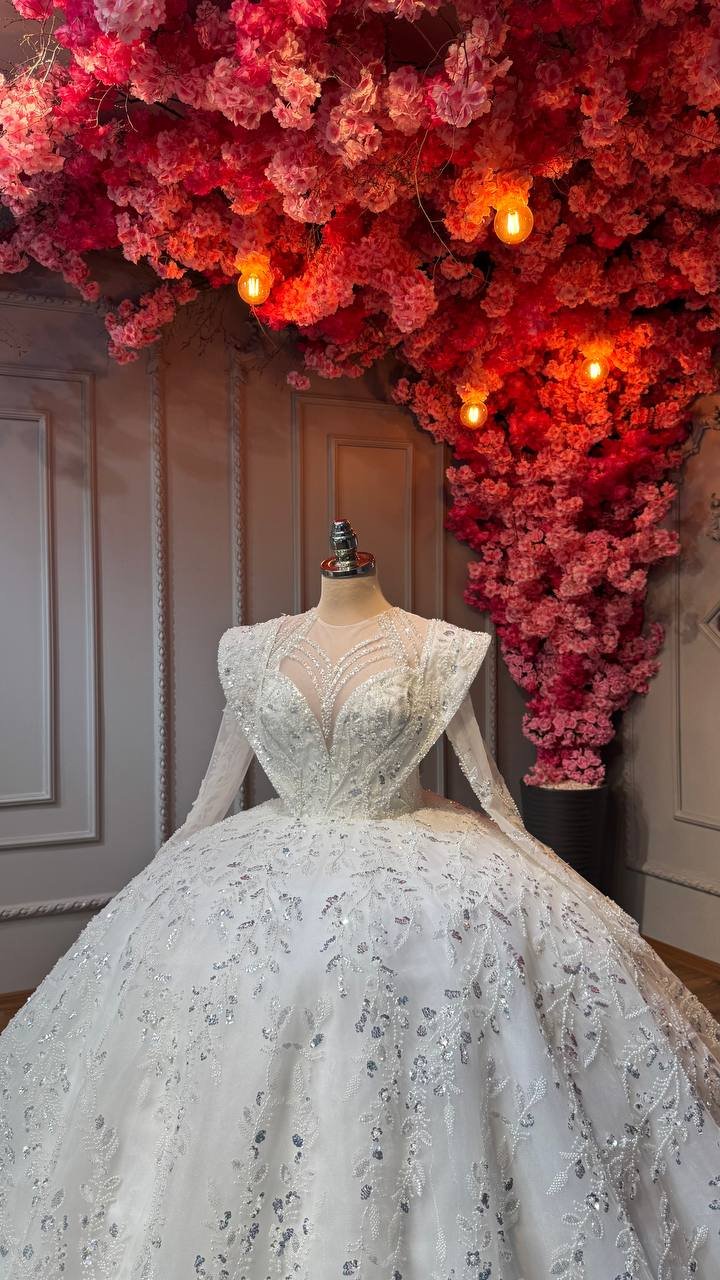 Wedding dress product image (2)