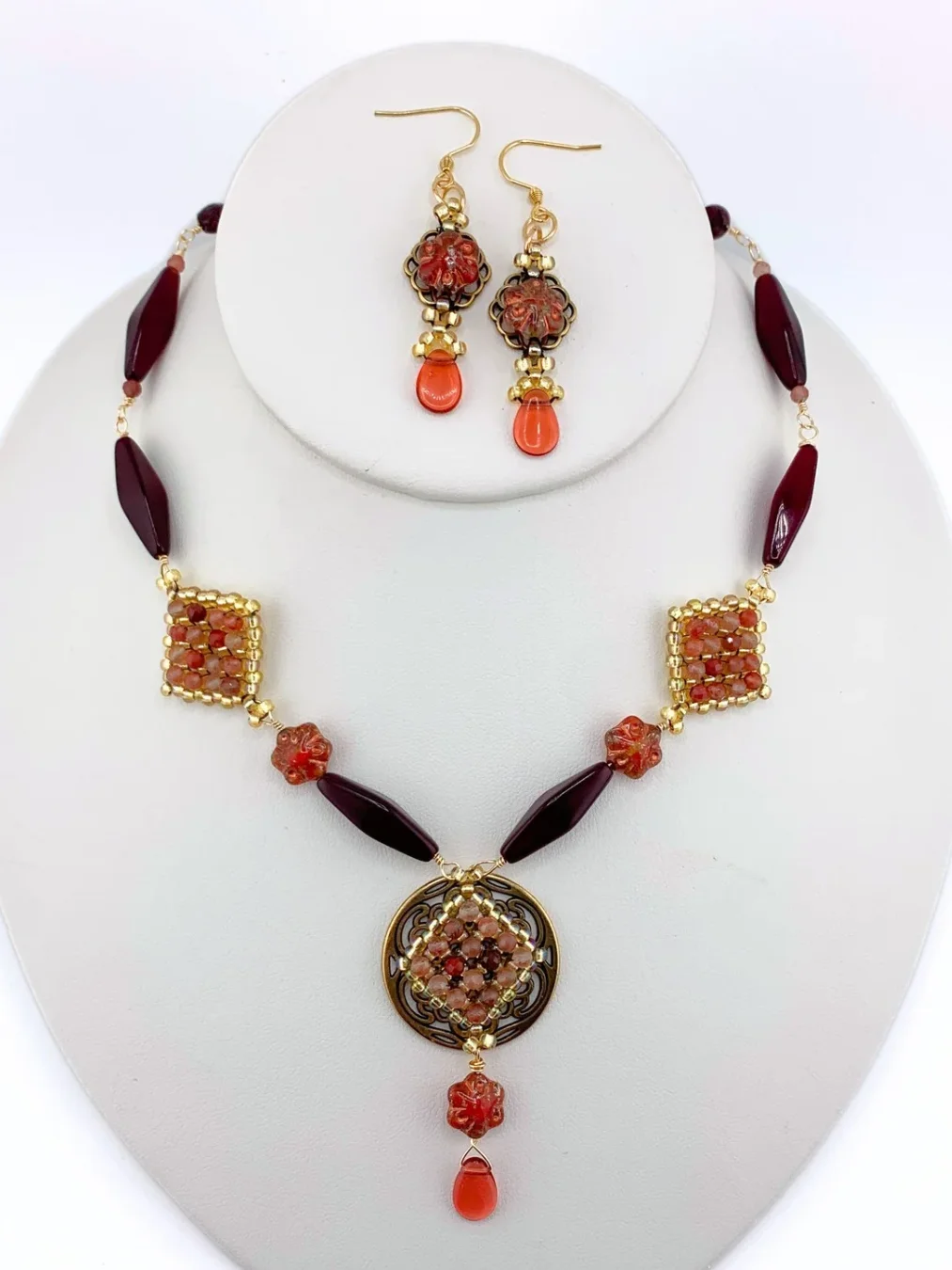 Spiced Berry Beaded Necklace and Earrings Set product image (1)