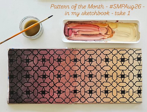 I did an ombre in gouache then black pen for this fourfold pattern from  Paris's Grand Mosque.

I think it needs more - so le...