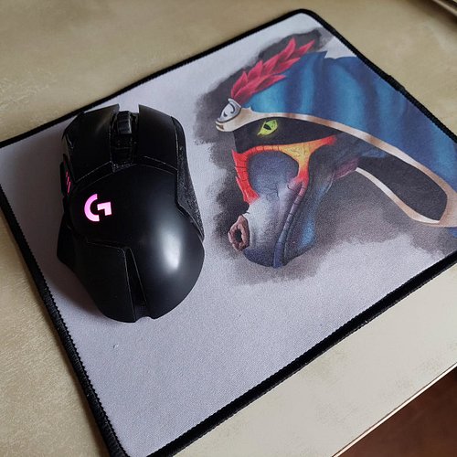 Needed a new mousepad a while ago. The cool thing as an artist nowadays is that I can get one with my own designs on them.

S...