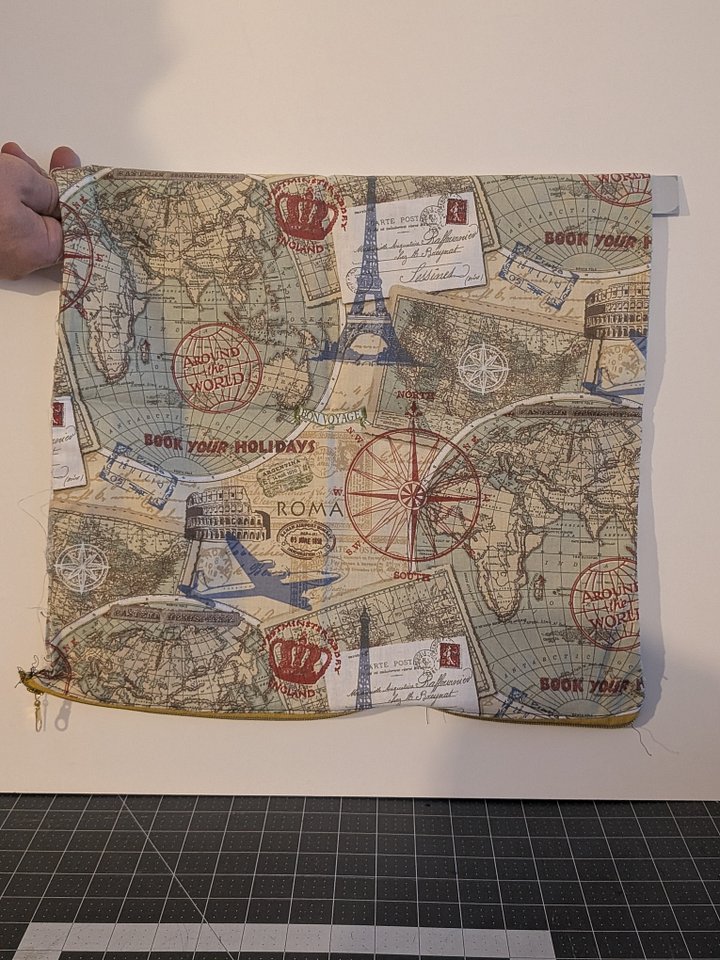 Traveller product image (1)