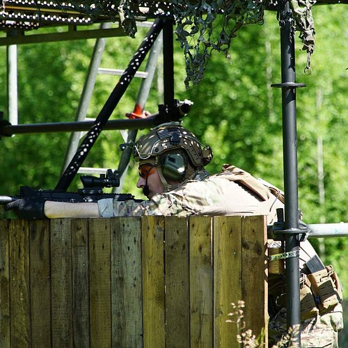 Defending the objective.
#airsoft #airsoftbe #airsoftbelgium🇧🇪 #airsoftbelgium #crimieventsbelgium #crimievents #chambersairsoft