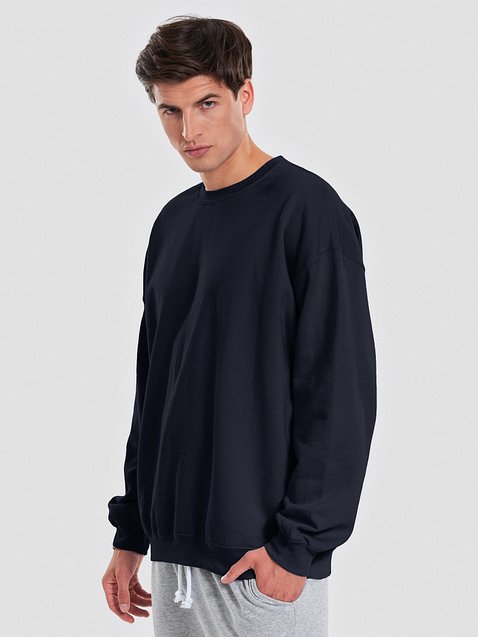 Photo showing Gildan Classic Crewneck Sweatshirt