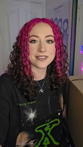 Unboxing the Fallout New Vegas 15th anniversary bundle from @bethesda #fallout #falloutnewvegas #Bethesda #hollyrex