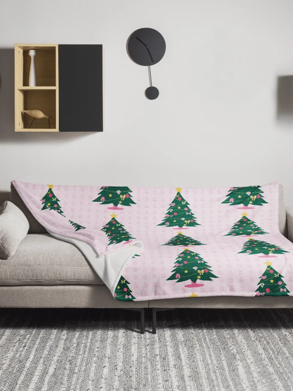 Pink and Green Christmas Tree Throw Blanket product image (3)