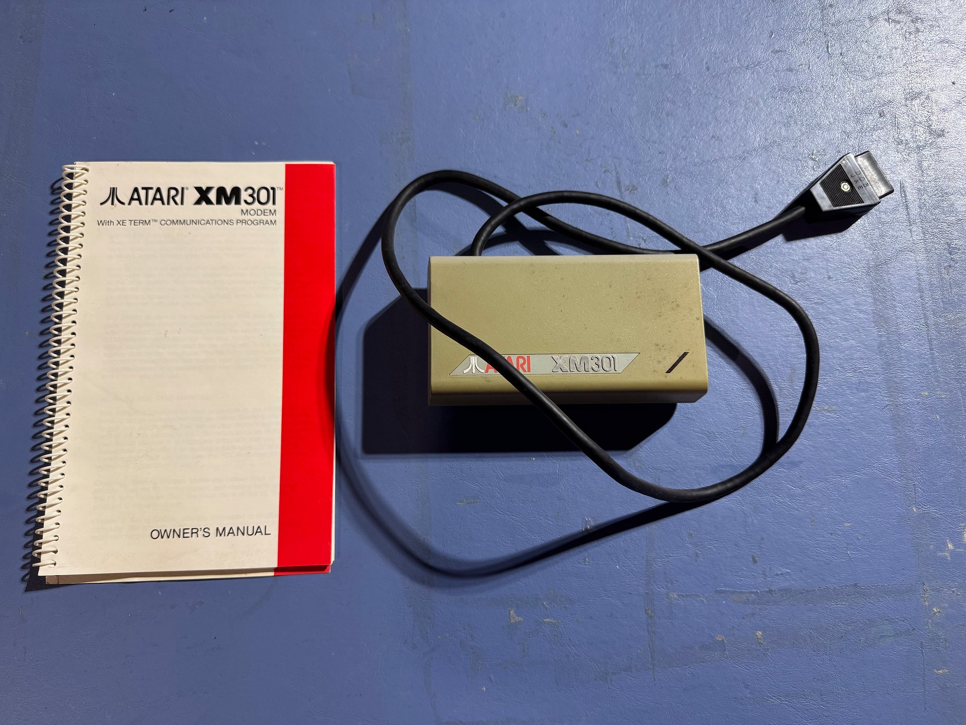 XM301 Modem product image (2)
