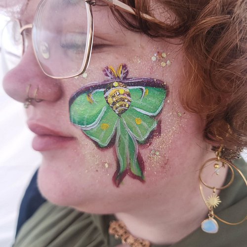 First annual @shediacrenaissancefaire complete ✨️🎭

When i found out that i was accepted to be a vendor at the faire, i was S...