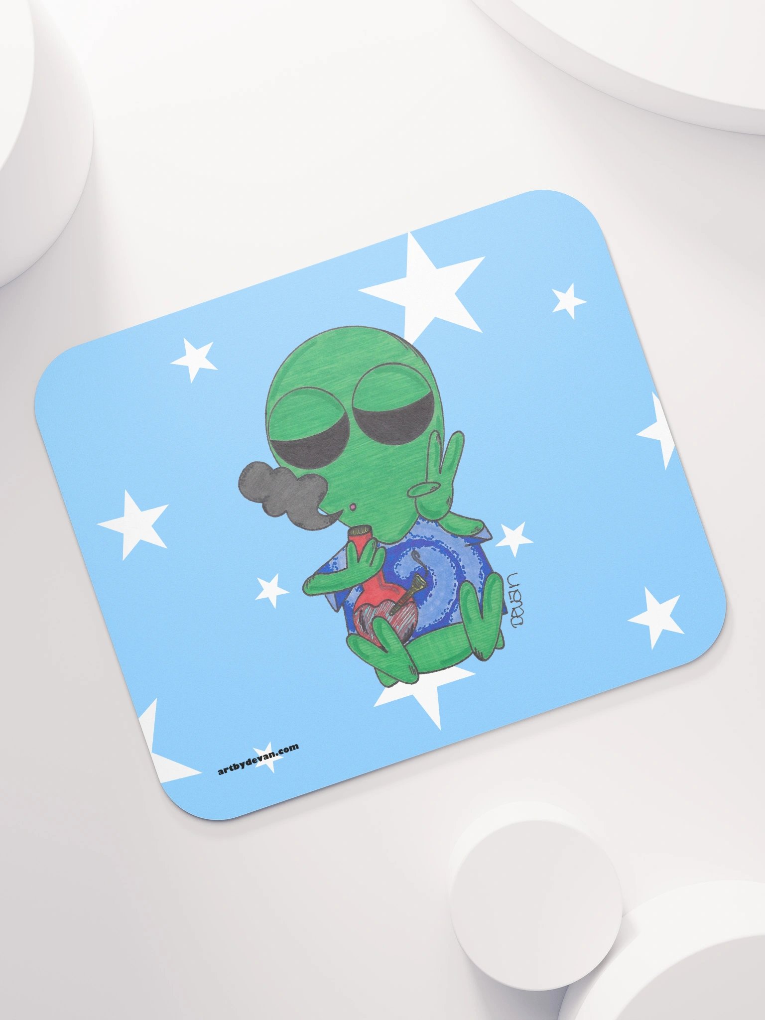Stoner Alien Mousepad product image (7)