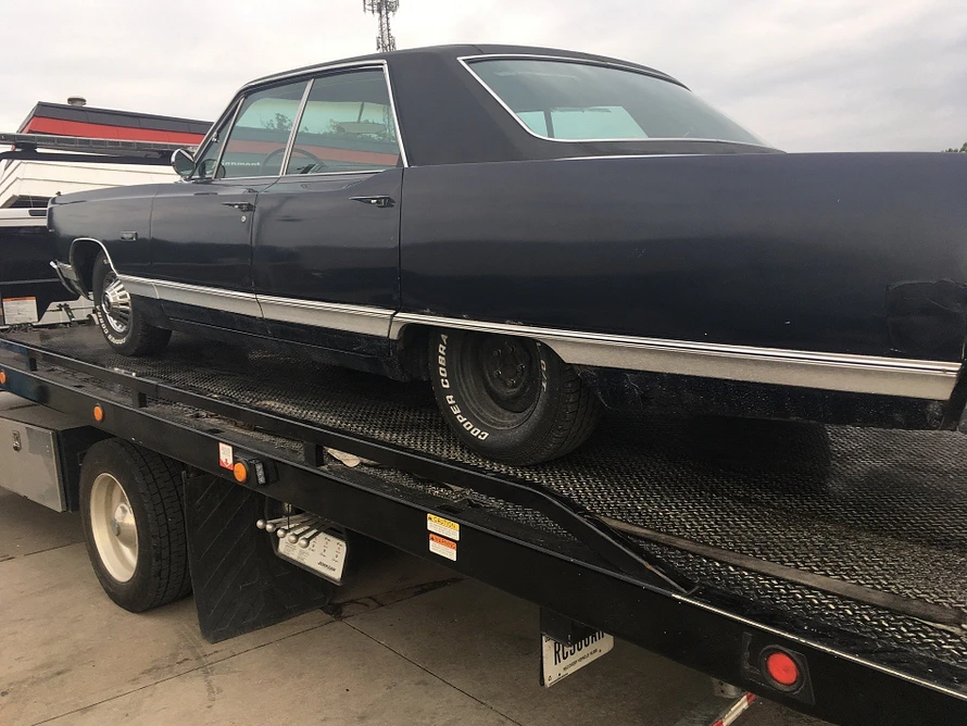 Diamond, 1967 Plymouth Fury VIP, on tow truck