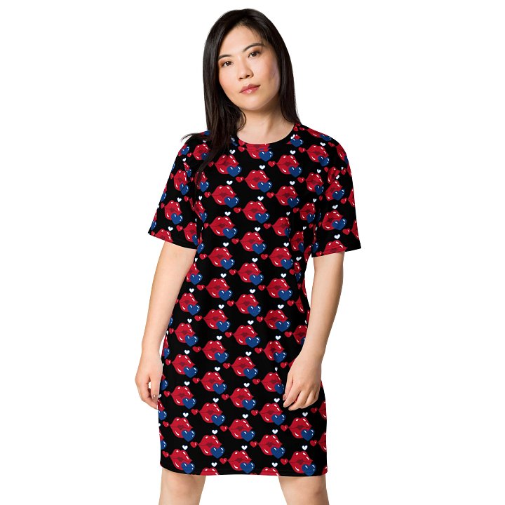 Lip Chic All-Over T-Shirt Dress product image (1)