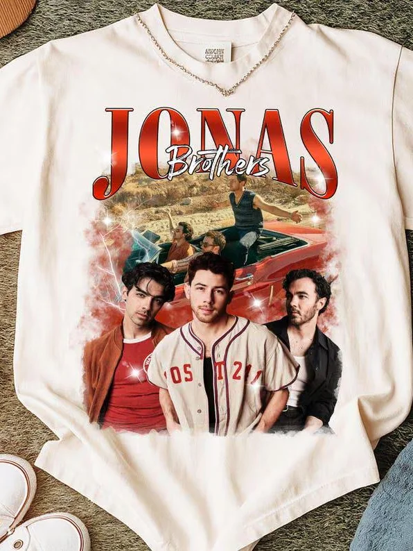 Women's Supersoft Relaxed-fit T-Shirt Retro Jonas Brothers Tour Shirt product image (1)