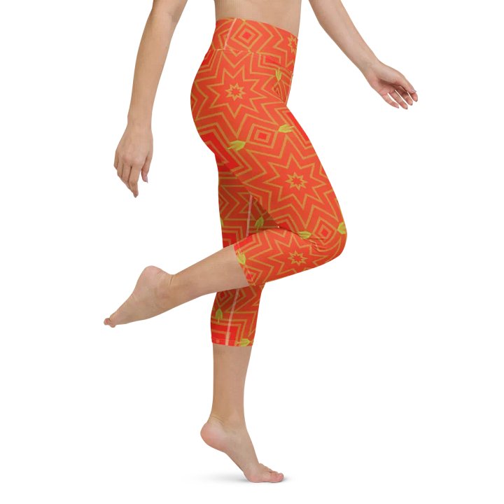 Modern Maze Capri Leggings product image (1)