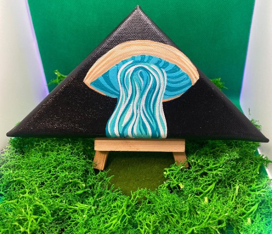 Trippy Triangle Art product image (1)