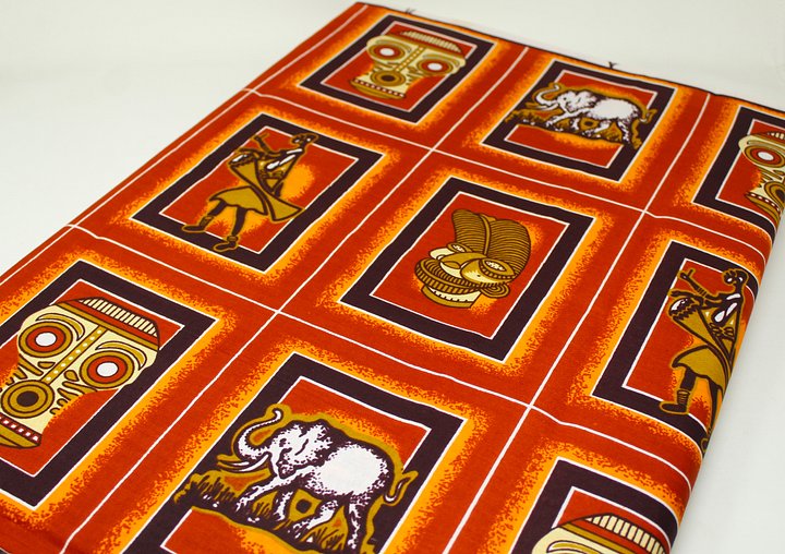 Scampolo Tessuto Wax Print - Design Maschere - 68 cm x 112 cm - cod.596/A product image (2)