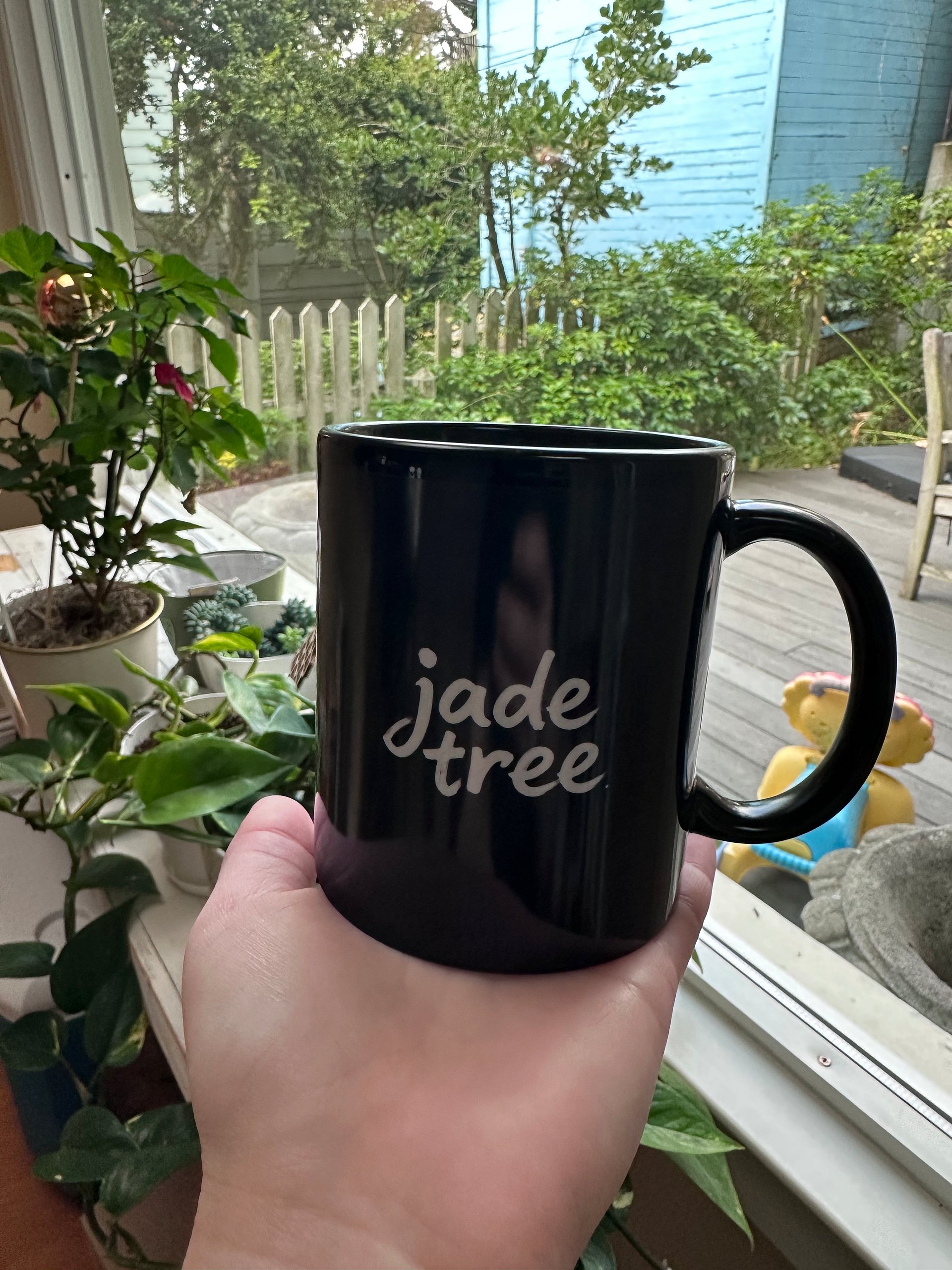 Black mug product image (1)