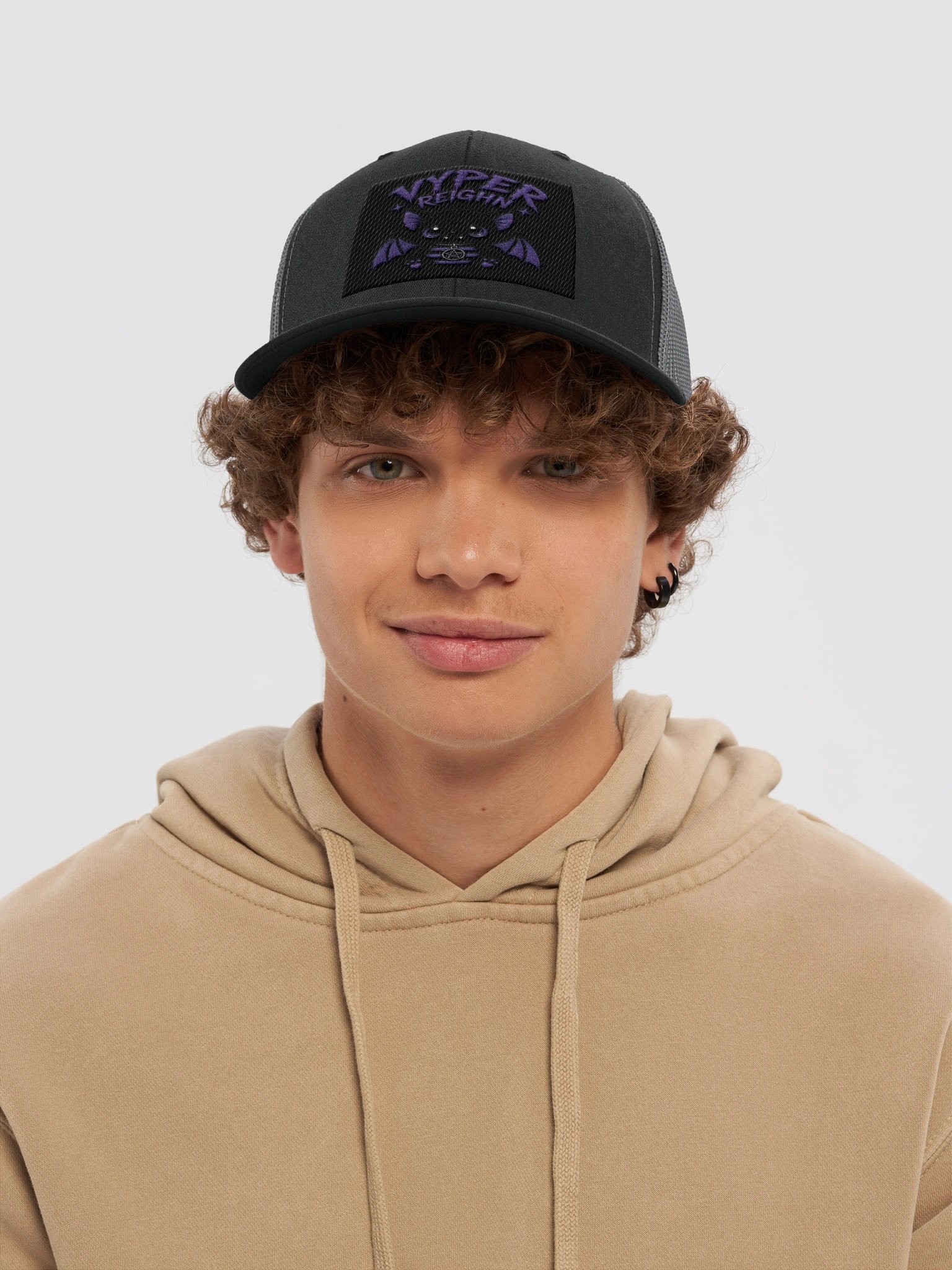 Vyper_Reign Familiar Trucker Hat product image (30)